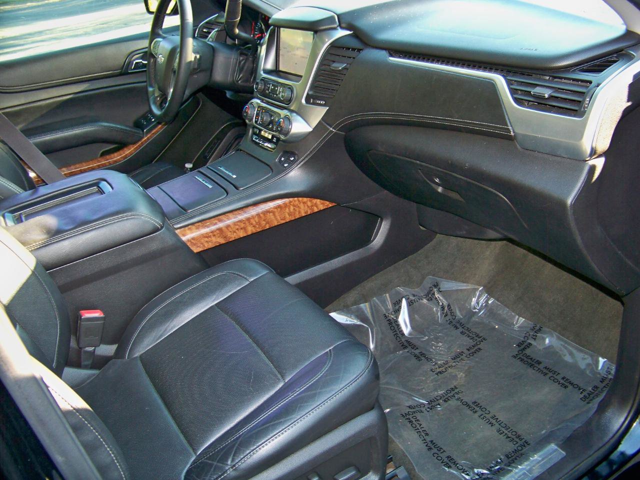 Used 2015 Chevrolet Suburban LTZ image 38