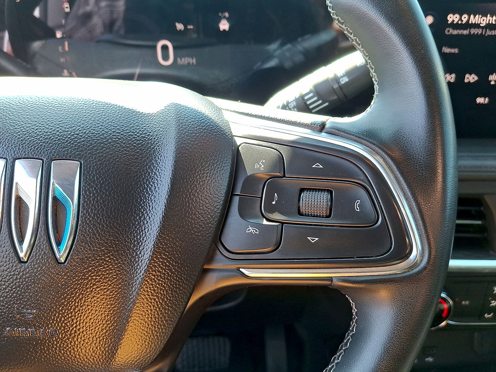 Used 2024 Buick Encore GX Preferred FWD image 18