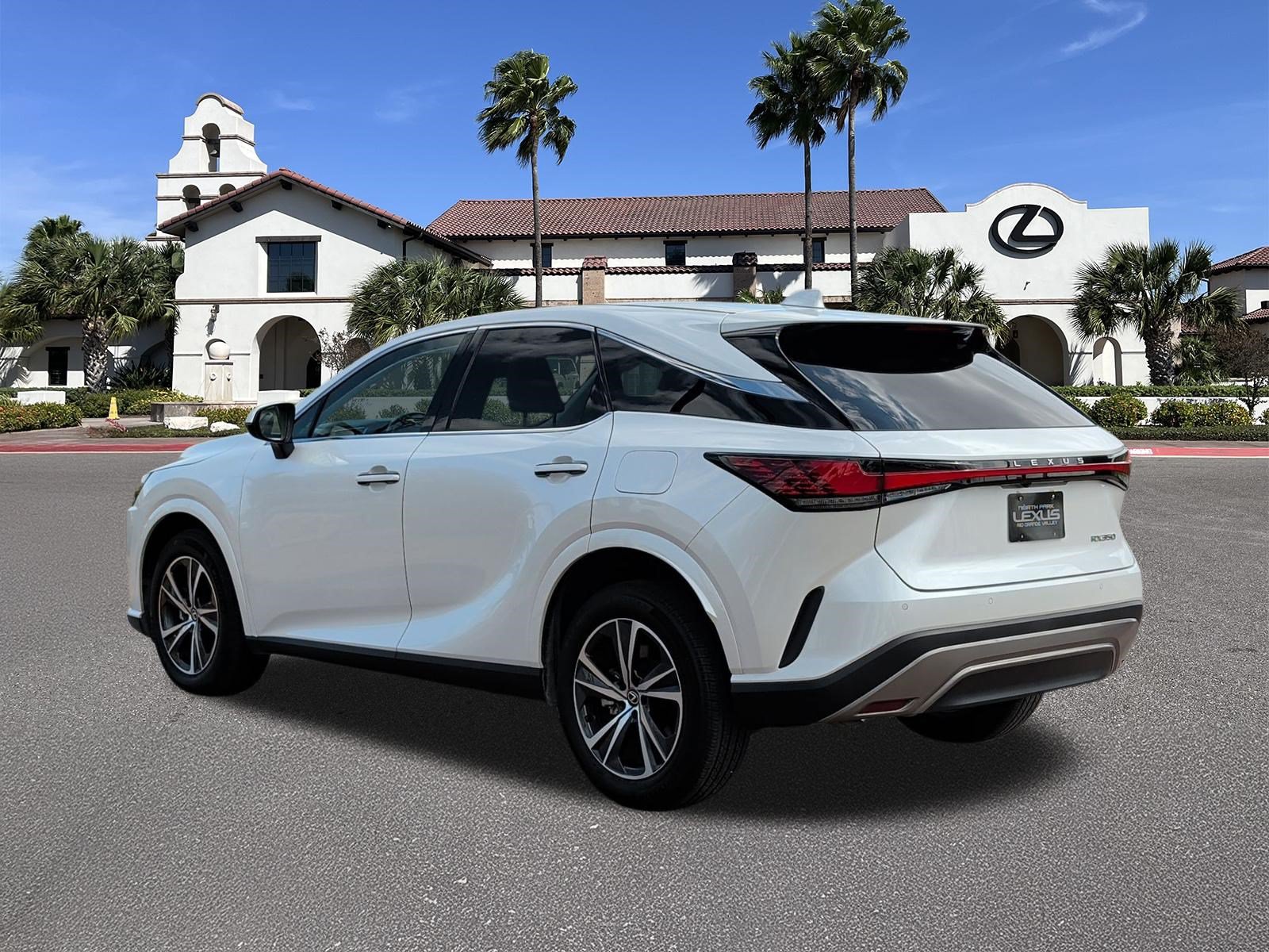 Used 2023 Lexus RX 350 FWD w/ Accessory Package image 4