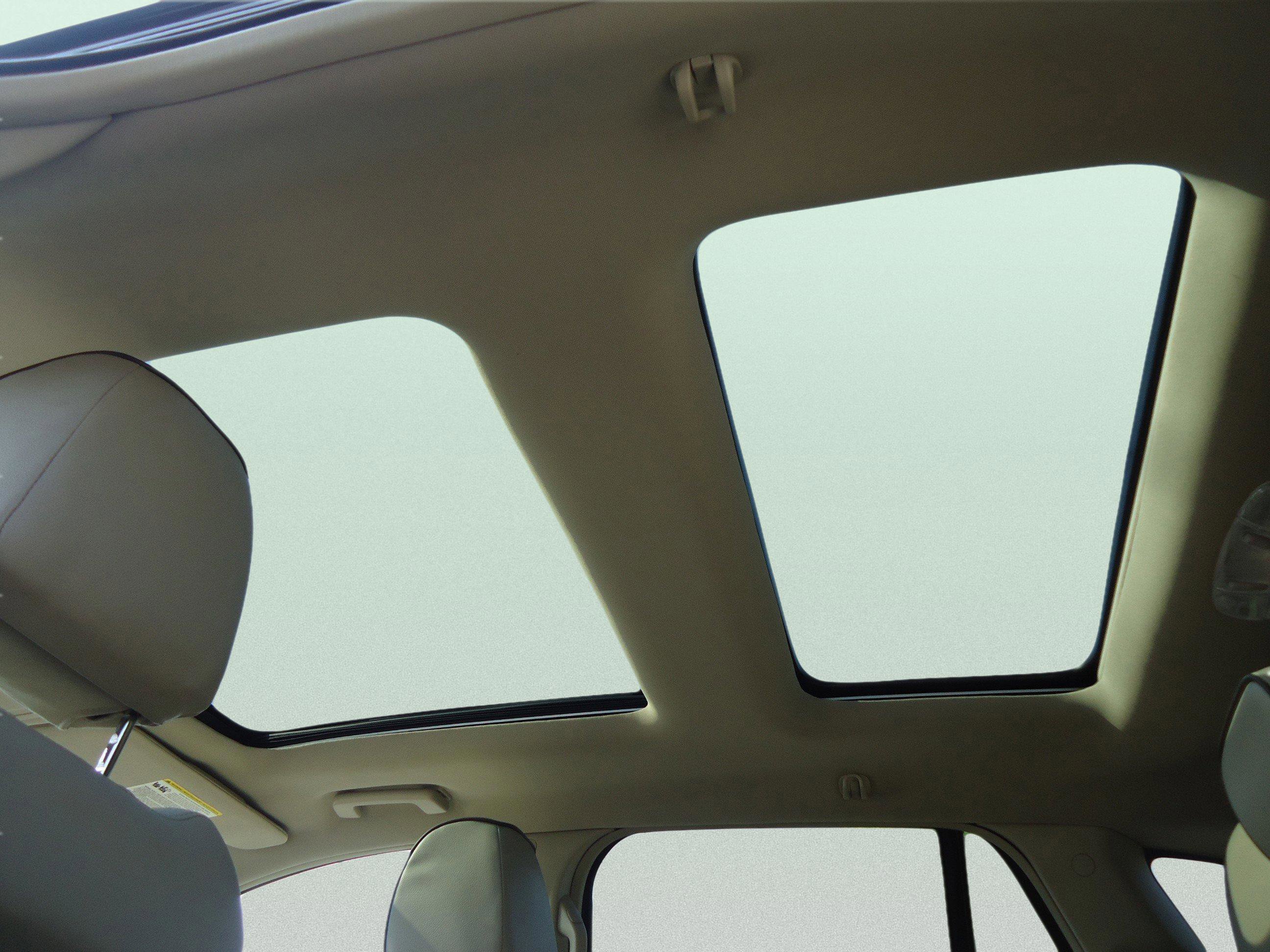 Used 2013 Lincoln MKX AWD image 31