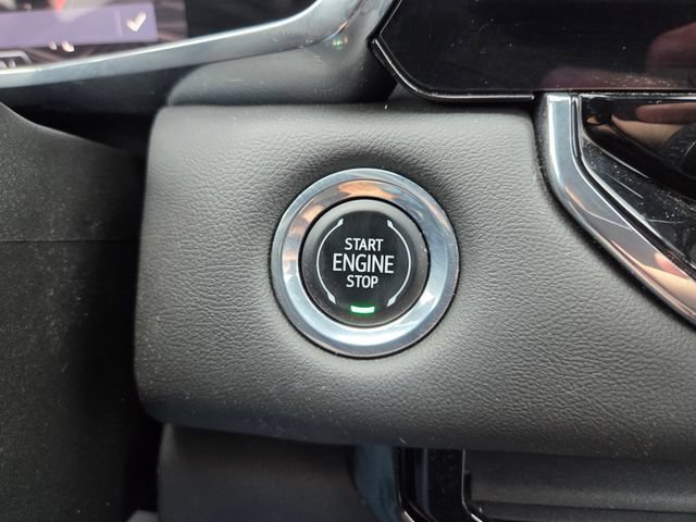 Used 2023 GMC Canyon Elevation w/ Convenience Package AWD/4WD image 24