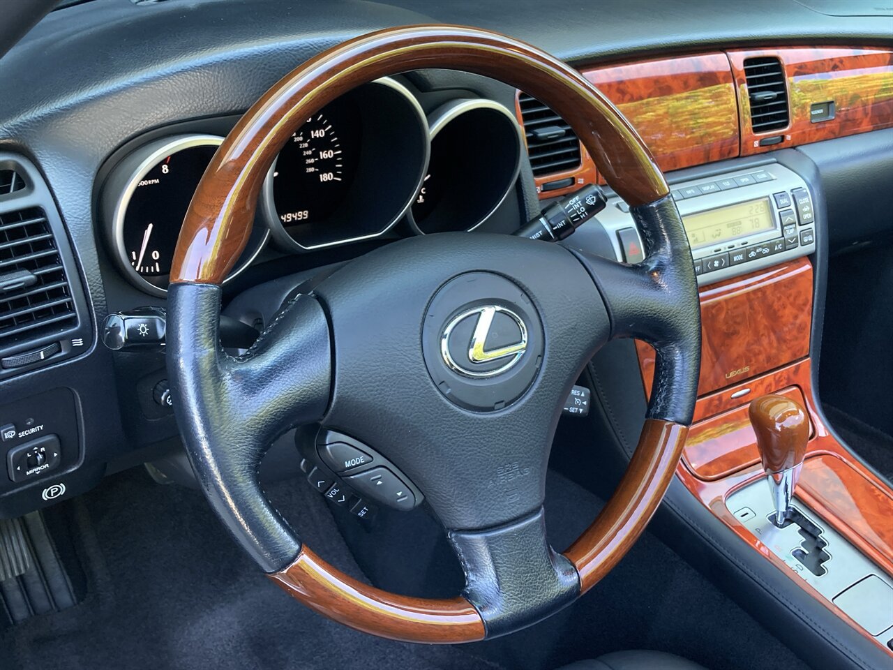 Used 2006 Lexus SC 430 Convertible RWD image 20