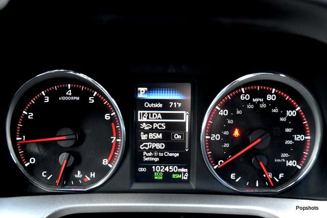 Used 2018 Toyota RAV4 SE w/ Power Extra Value Package FWD image 18