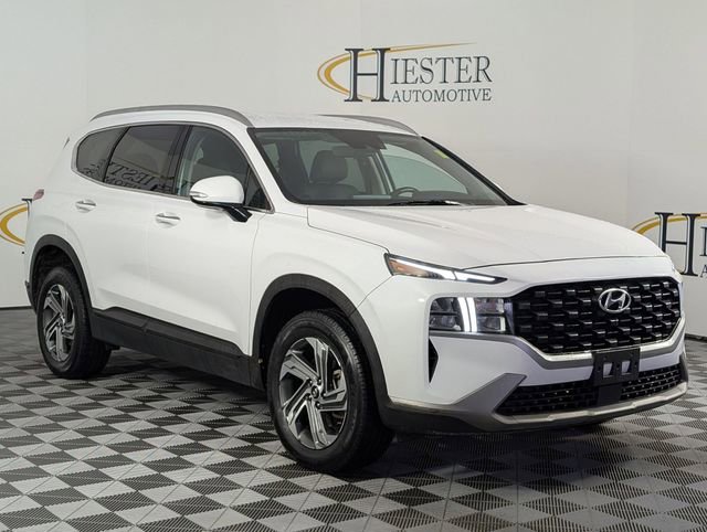 Used 2023 Hyundai Santa Fe SEL image 2