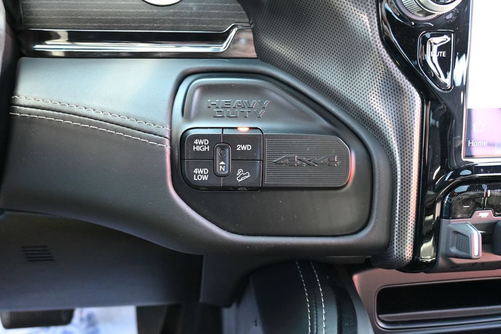 Used 2022 RAM 2500 Limited AWD/4WD image 25