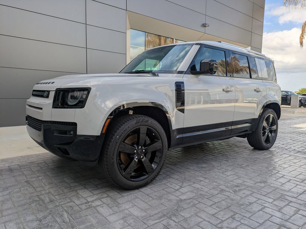 New 2026 Land Rover Defender 110 X-Dynamic SE AWD/4WD image 9