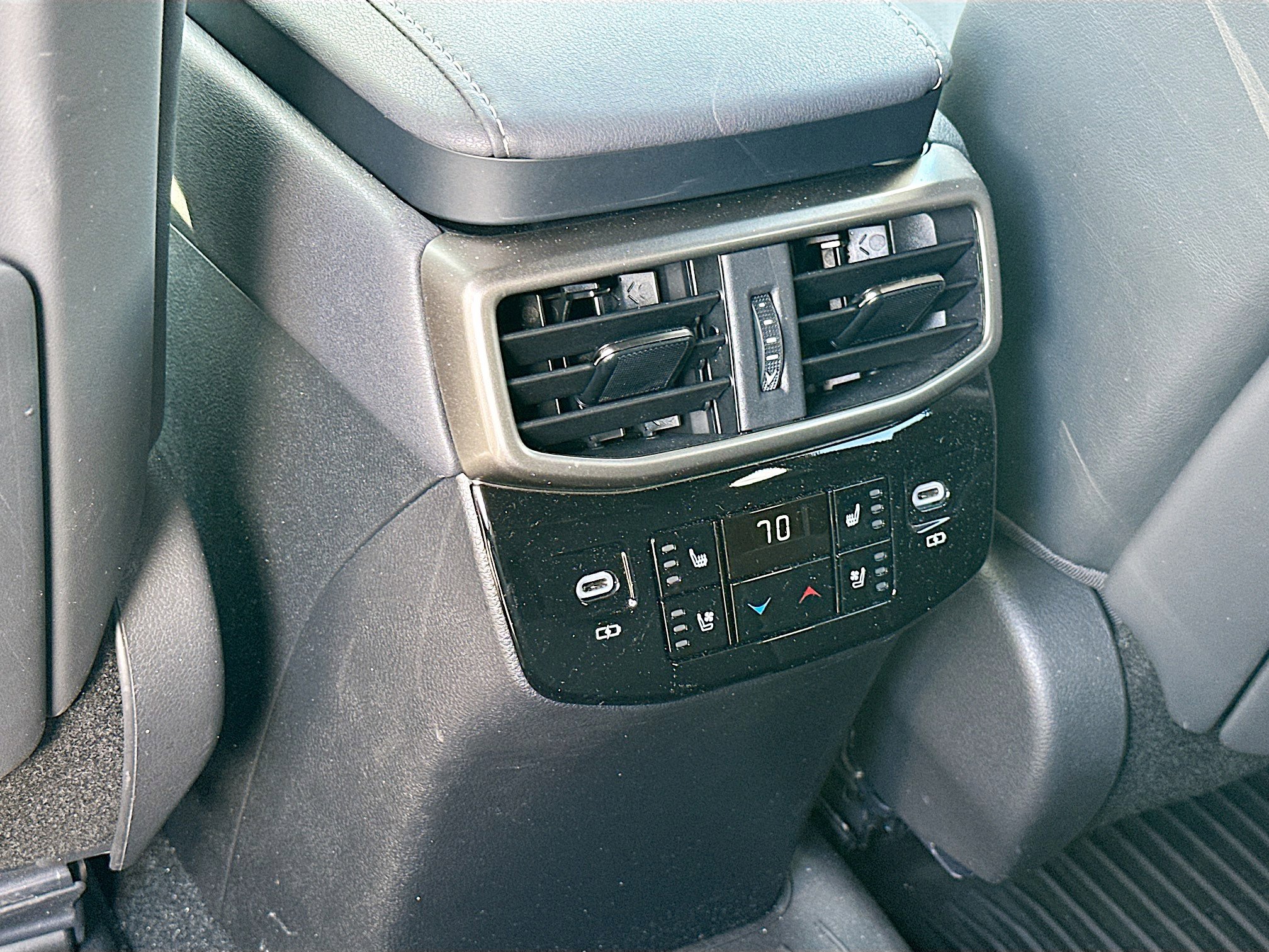 Used 2024 Lexus RX 350 w/ Luxury Package image 25