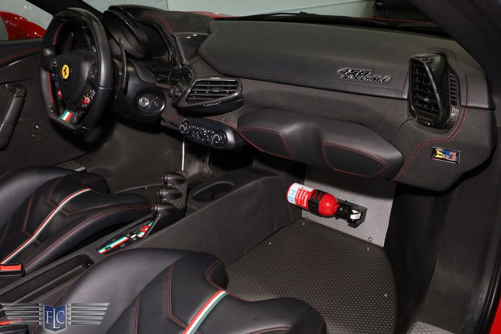 Used 2014 Ferrari 458 Speciale image 27
