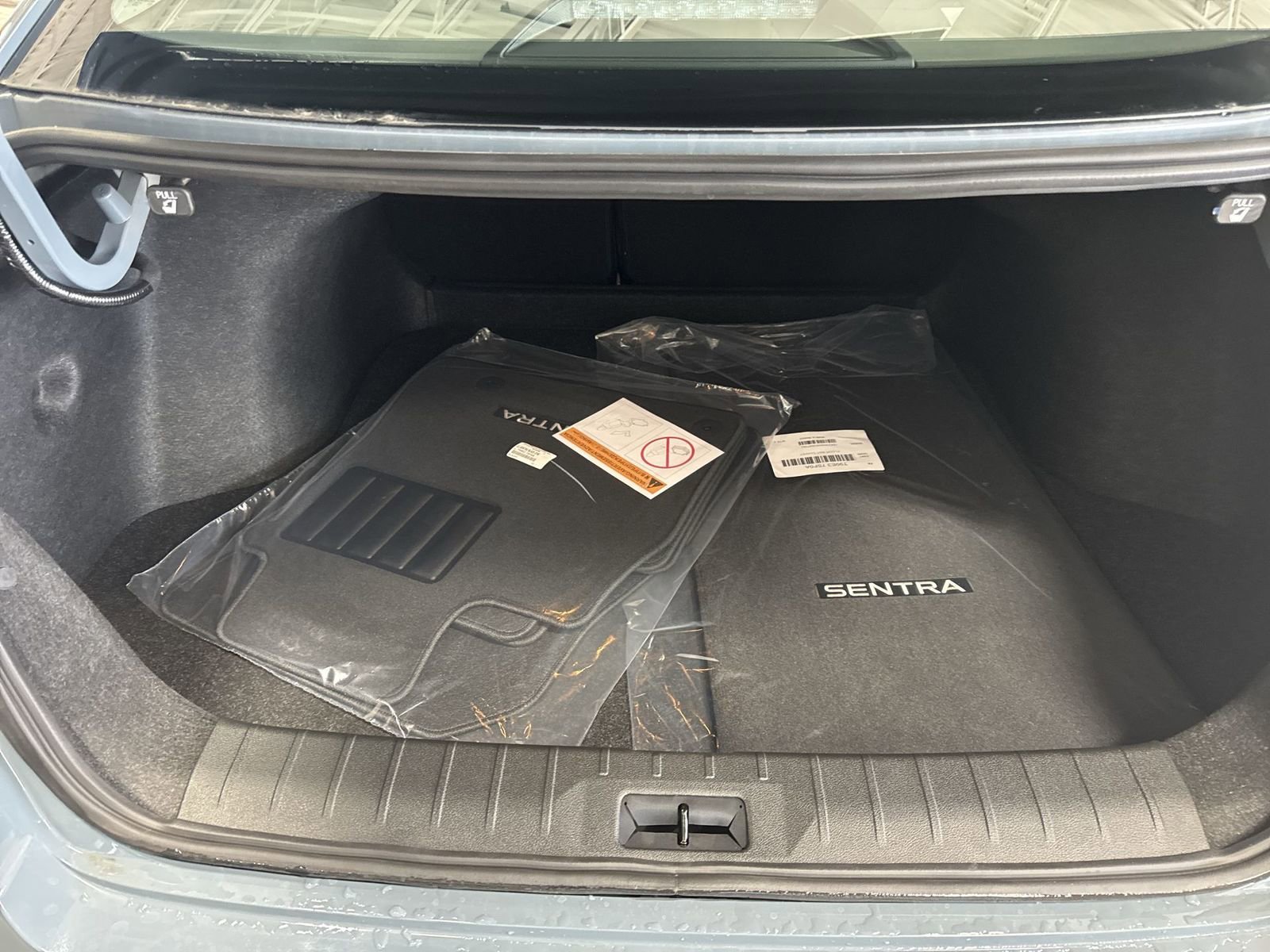 New 2026 Nissan Sentra SR w/ SR Premium Package FWD image 38
