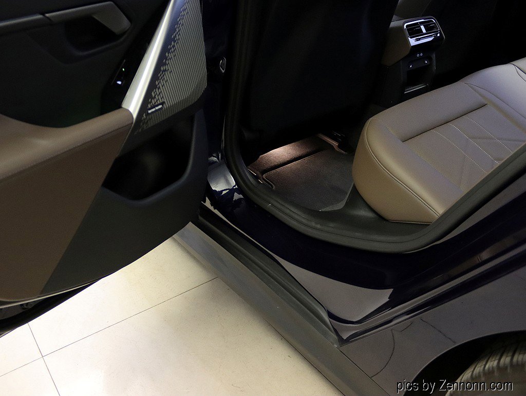 Used 2026 BMW 530i xDrive w/ Premium Package image 30