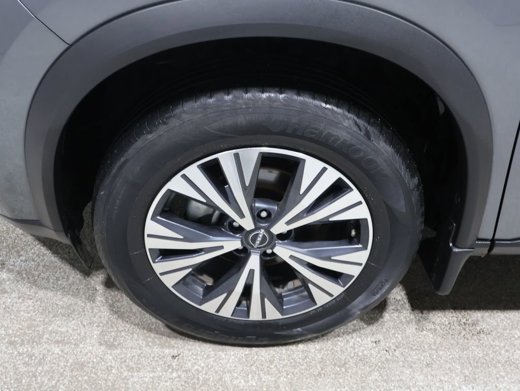 Used 2023 Nissan Rogue SV w/ SV Premium B Package image 9