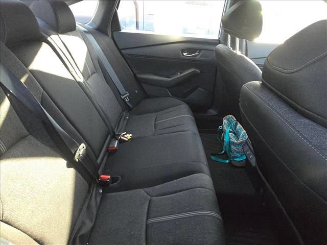 Used 2025 Honda Accord Sport image 30