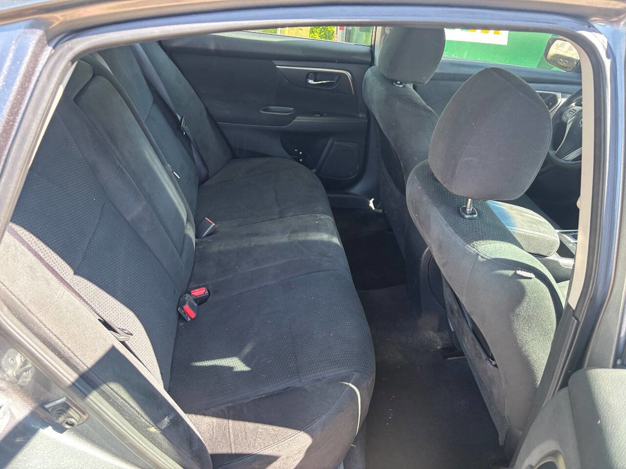 Used 2015 Nissan Altima 2.5 S w/ Sport Value Package image 14