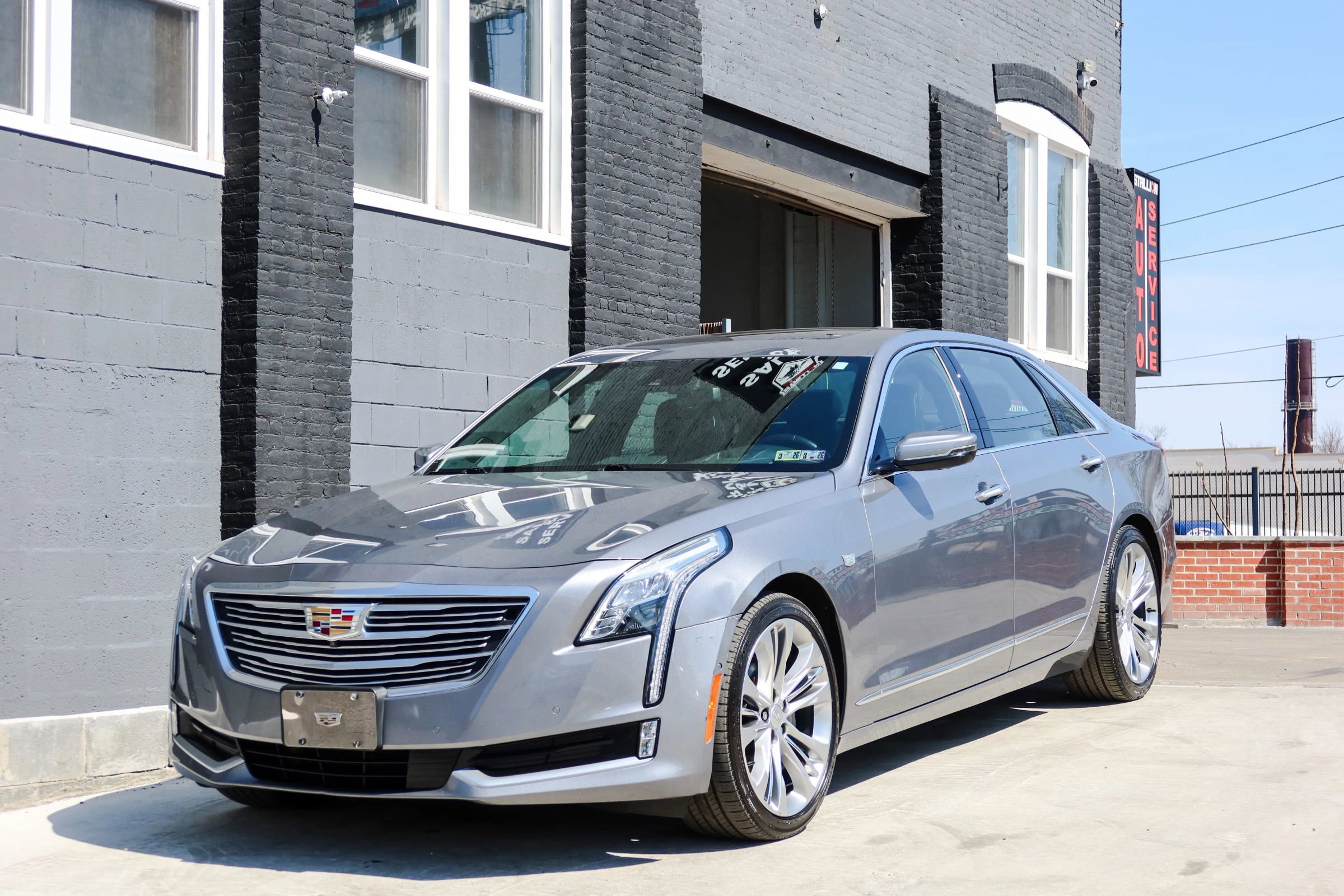 Used 2018 Cadillac CT6 Platinum image 3