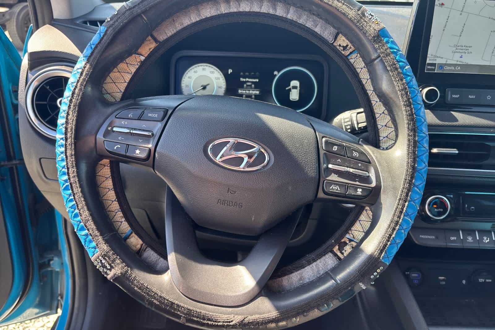 Used 2022 Hyundai Kona Limited w/ Cargo Package FWD image 25