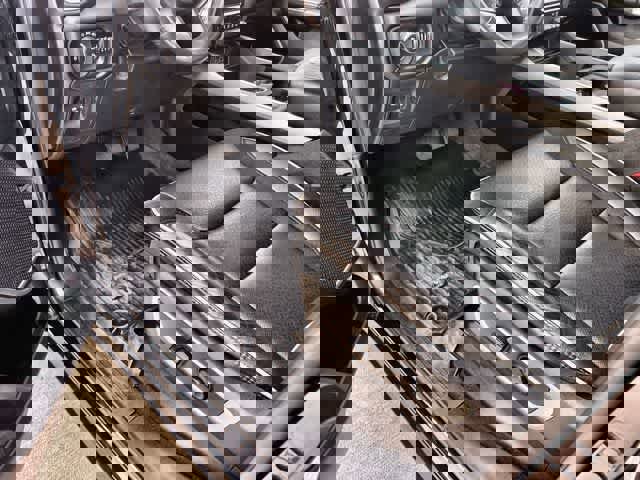 Used 2023 RAM 1500 Laramie image 3