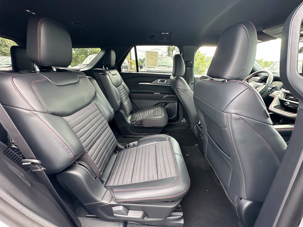 New 2027 Ford Explorer ST-Line AWD/4WD image 24