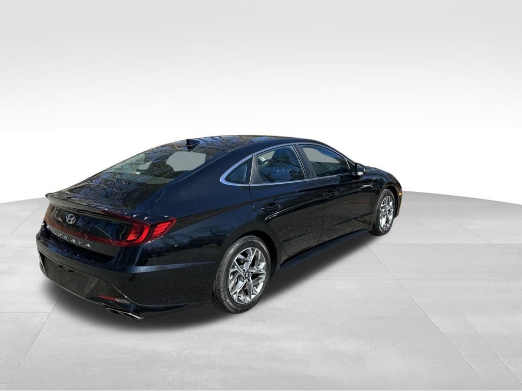 Used 2022 Hyundai Sonata SEL w/ Preferred Accessory Package image 5