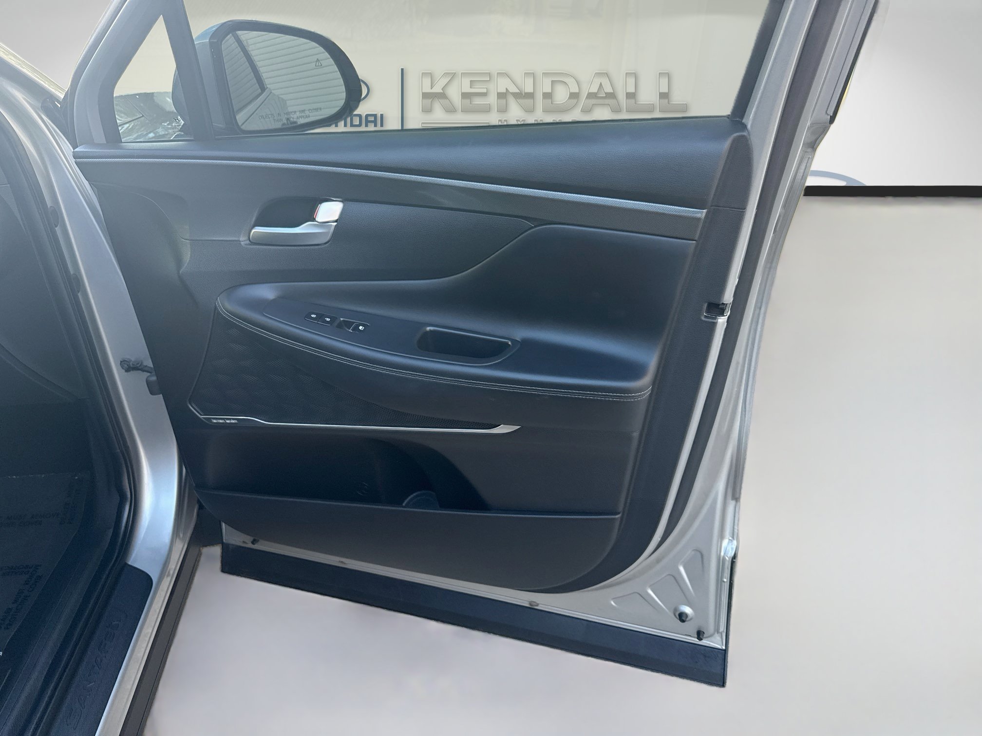 Used 2023 Hyundai Santa Fe Limited w/ Cargo Package FWD image 31