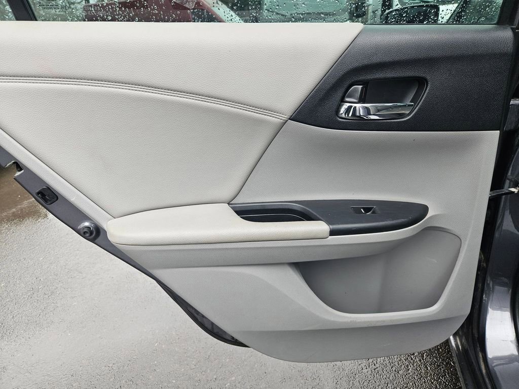 Used 2016 Honda Accord EX-L image 14