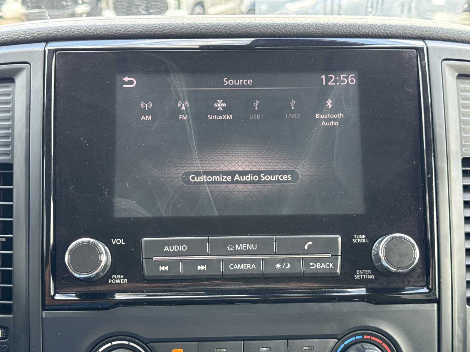 Used 2022 Nissan Titan SV image 23