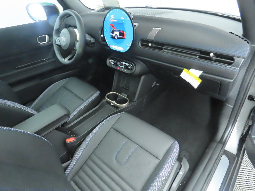 Used 2026 MINI Cooper 2-Door Hardtop FWD image 20