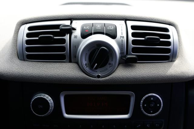 Used 2013 smart fortwo passion w/ Cruise Control Pkg image 29