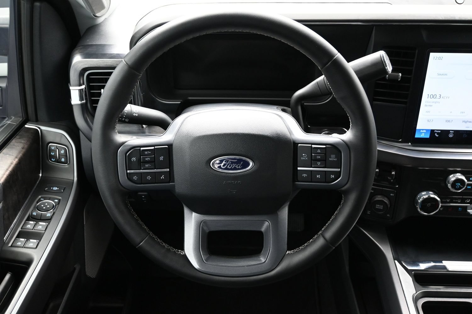 Used 2025 Ford F250 Lariat w/ Chrome Package AWD/4WD image 15