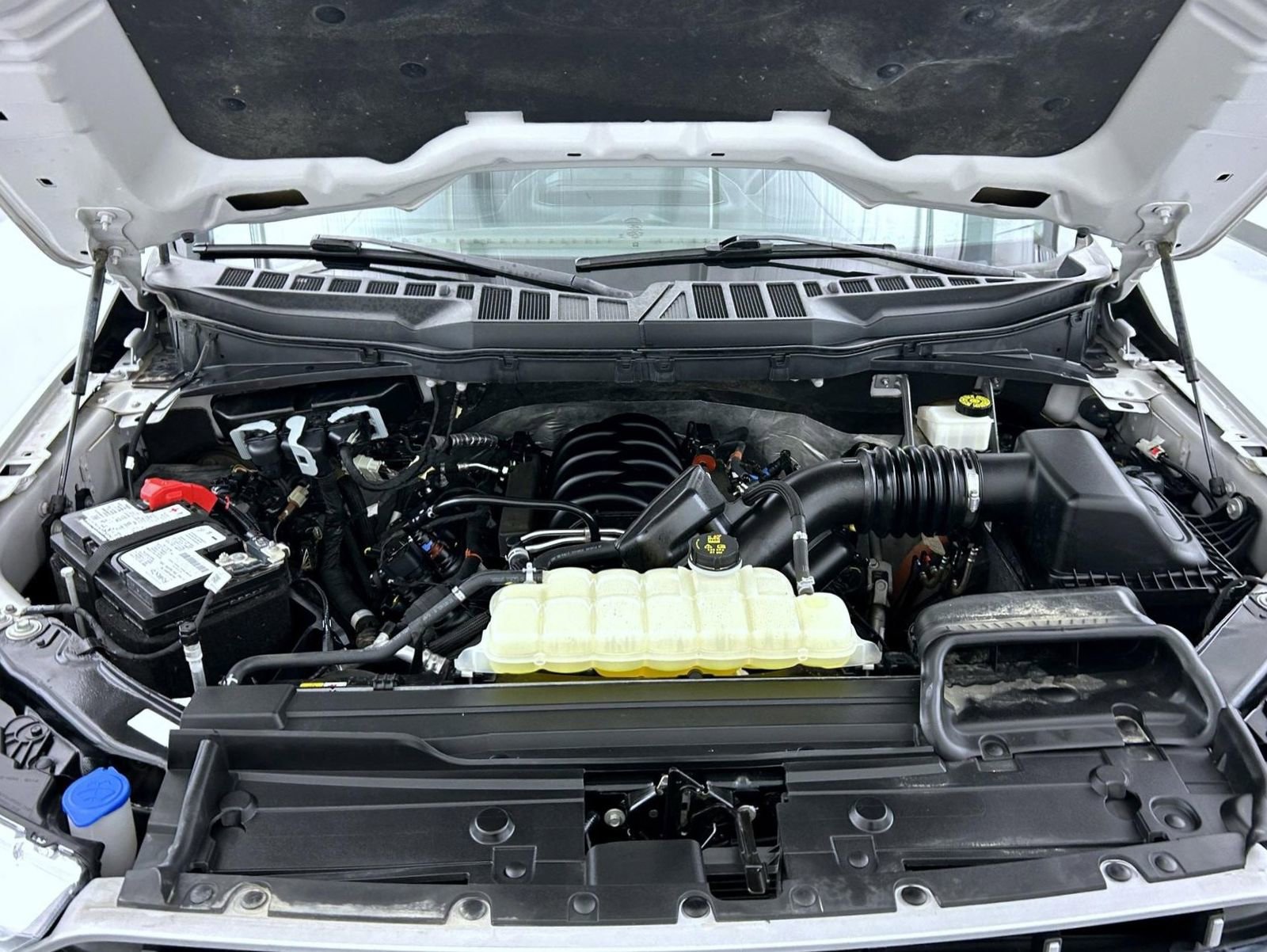 Used 2023 Ford F150 Lariat AWD/4WD image 24