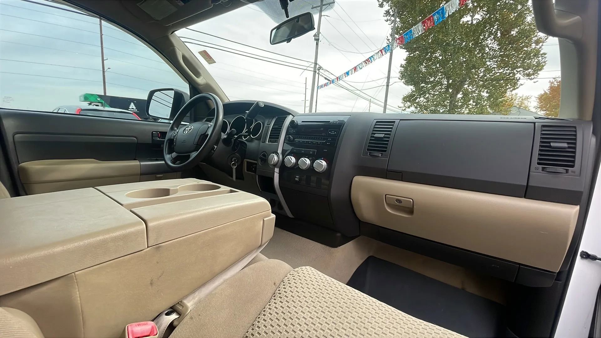 Used 2011 Toyota Tundra 4x4 CrewMax image 30
