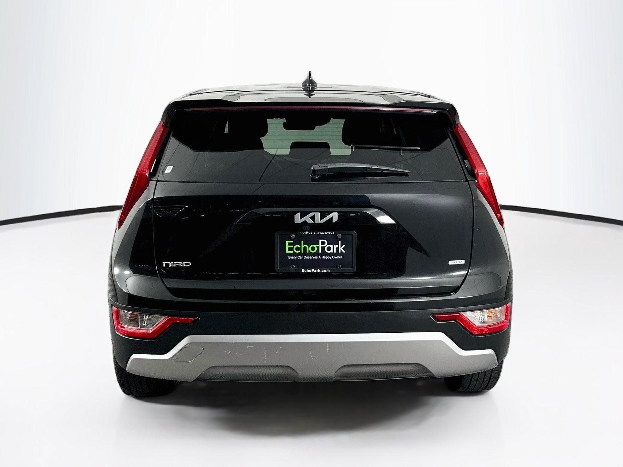 Used 2023 Kia Niro LX FWD image 7