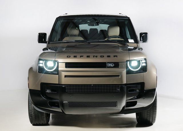 New 2026 Land Rover Defender 110 X-Dynamic SE image 8