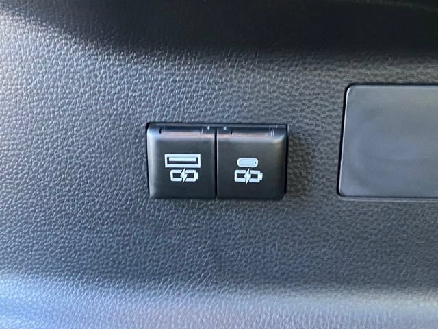 Certified 2025 Toyota Tundra SR5 AWD/4WD image 27