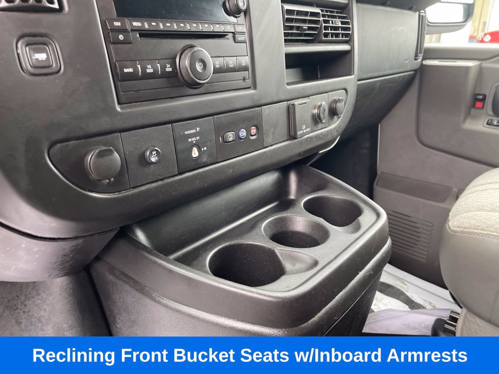 Used 2018 Chevrolet Express 2500 RWD image 18
