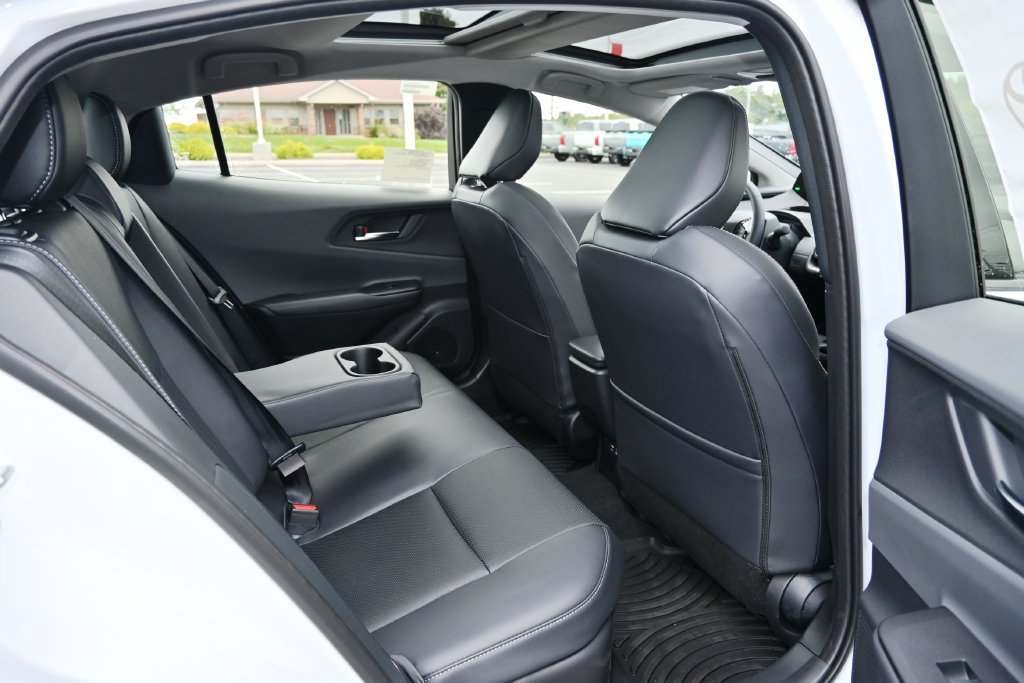 New 2027 Toyota Prius XLE AWD/4WD image 15