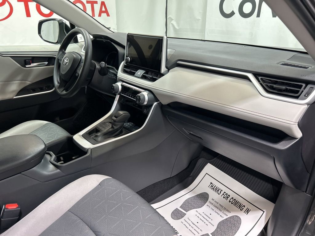 Used 2025 Toyota RAV4 XLE image 14