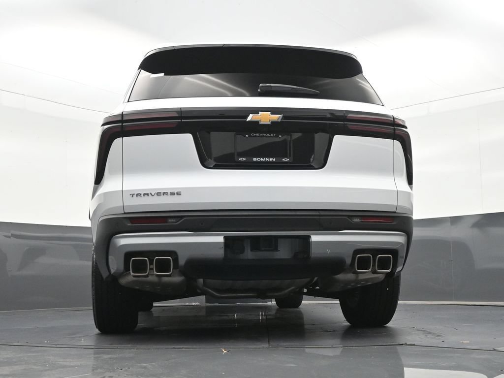 Used 2025 Chevrolet Traverse LT FWD image 28