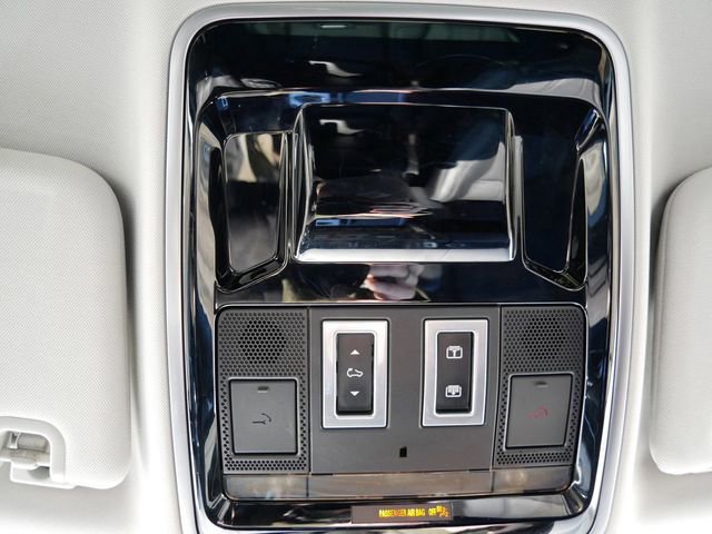 Used 2015 Land Rover Range Rover Supercharged image 24