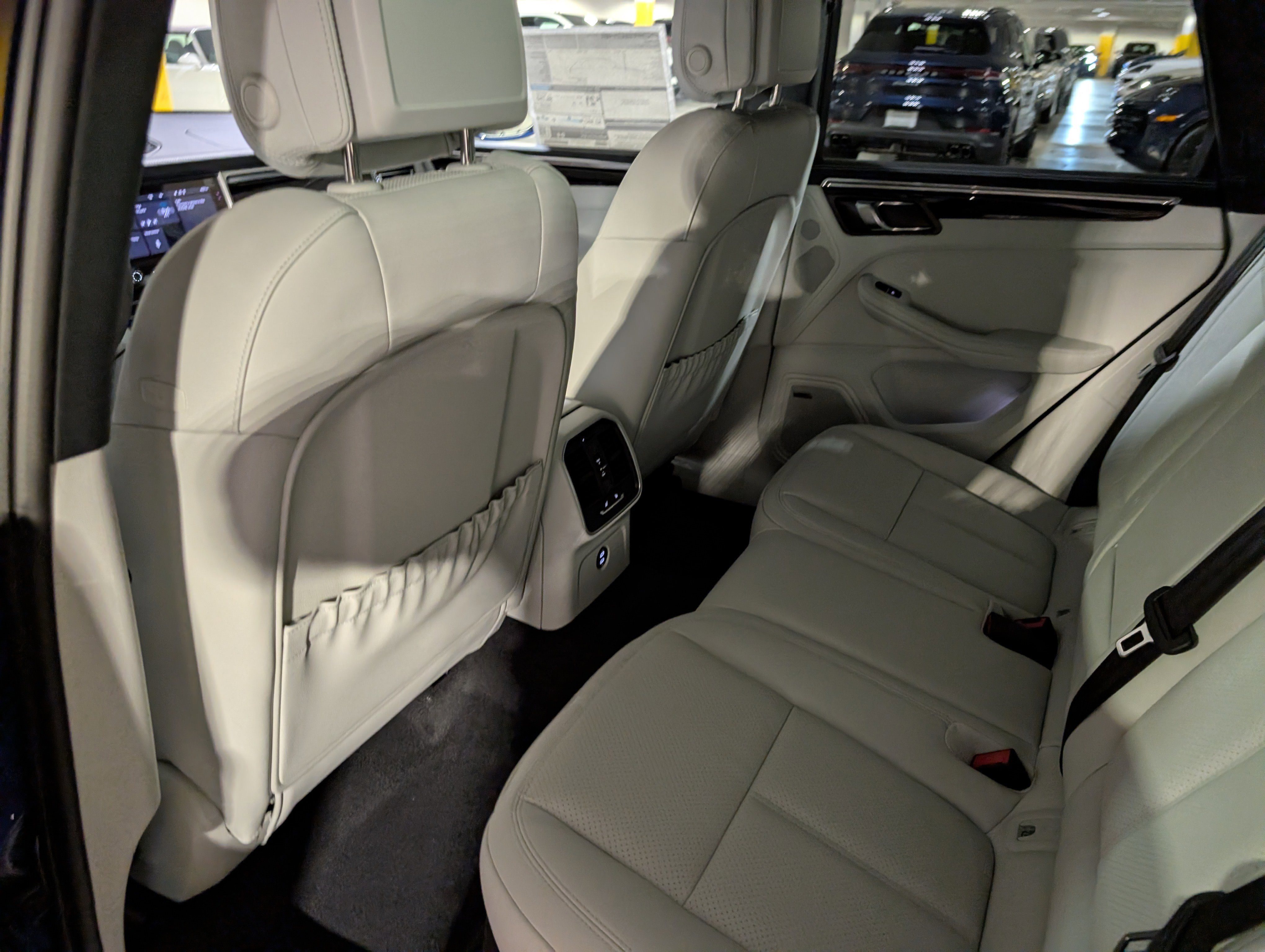 New 2026 Porsche Macan AWD/4WD image 21