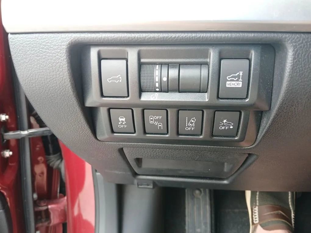 Used 2018 Subaru Outback 2.5i Premium image 15