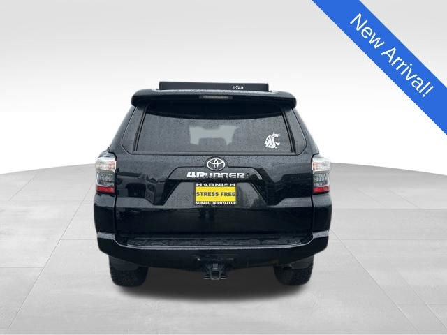 Used 2018 Toyota 4Runner SR5 image 6