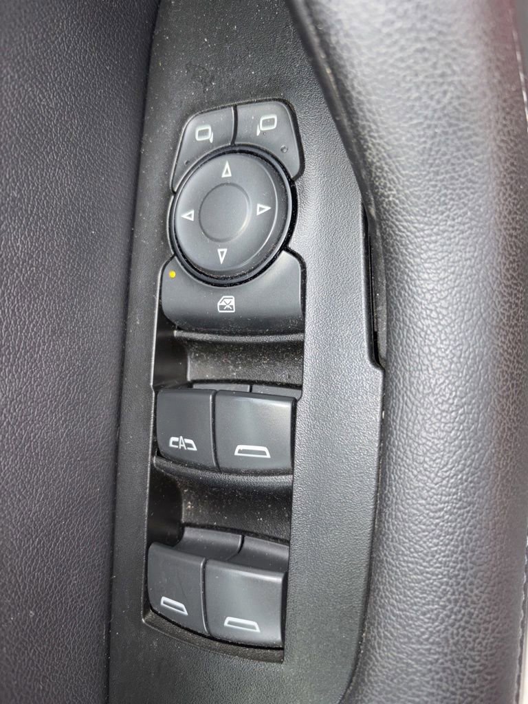 Used 2019 Chevrolet Blazer LT image 22