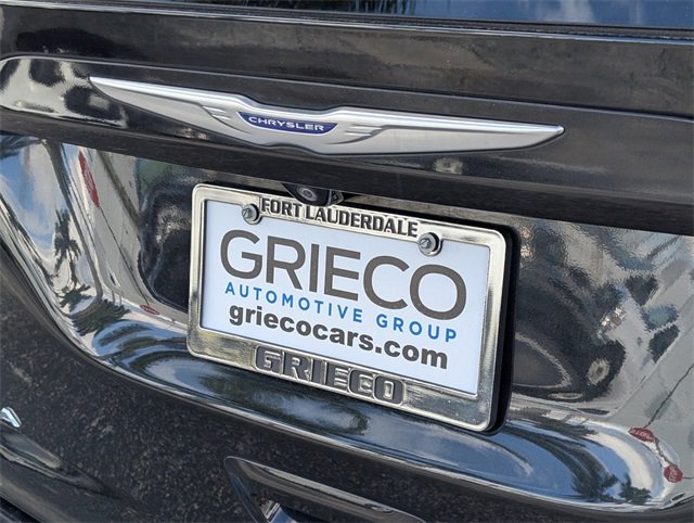 Used 2019 Chrysler Pacifica Touring Plus image 14