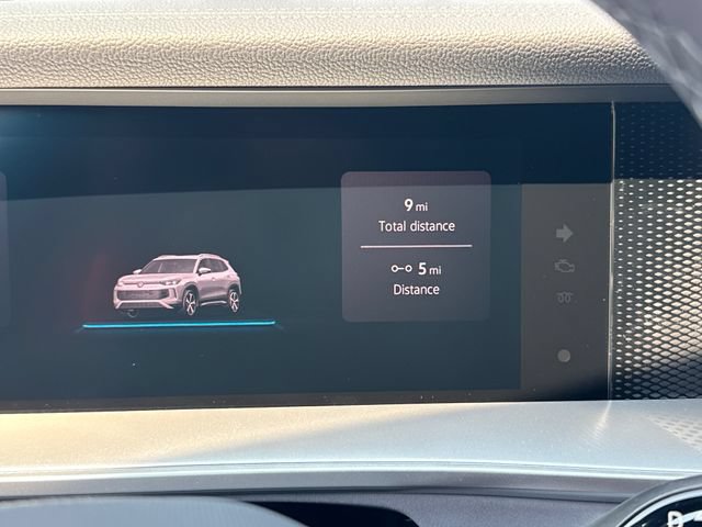 New 2026 Volkswagen Tiguan SE R-Line AWD/4WD image 18