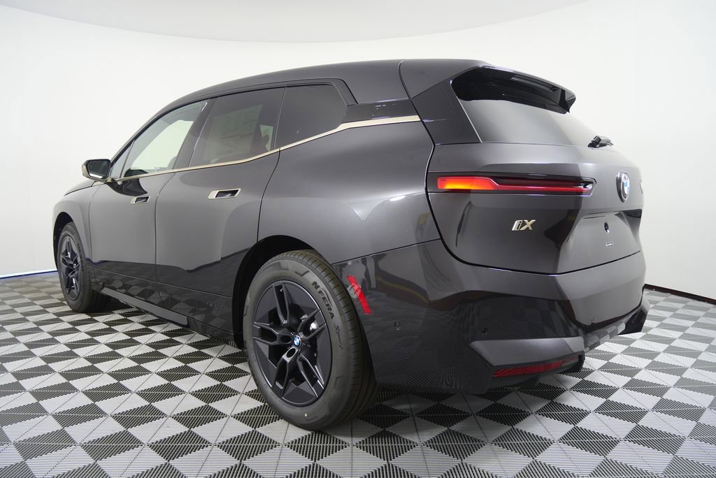 New 2026 BMW iX xDrive45 image 5