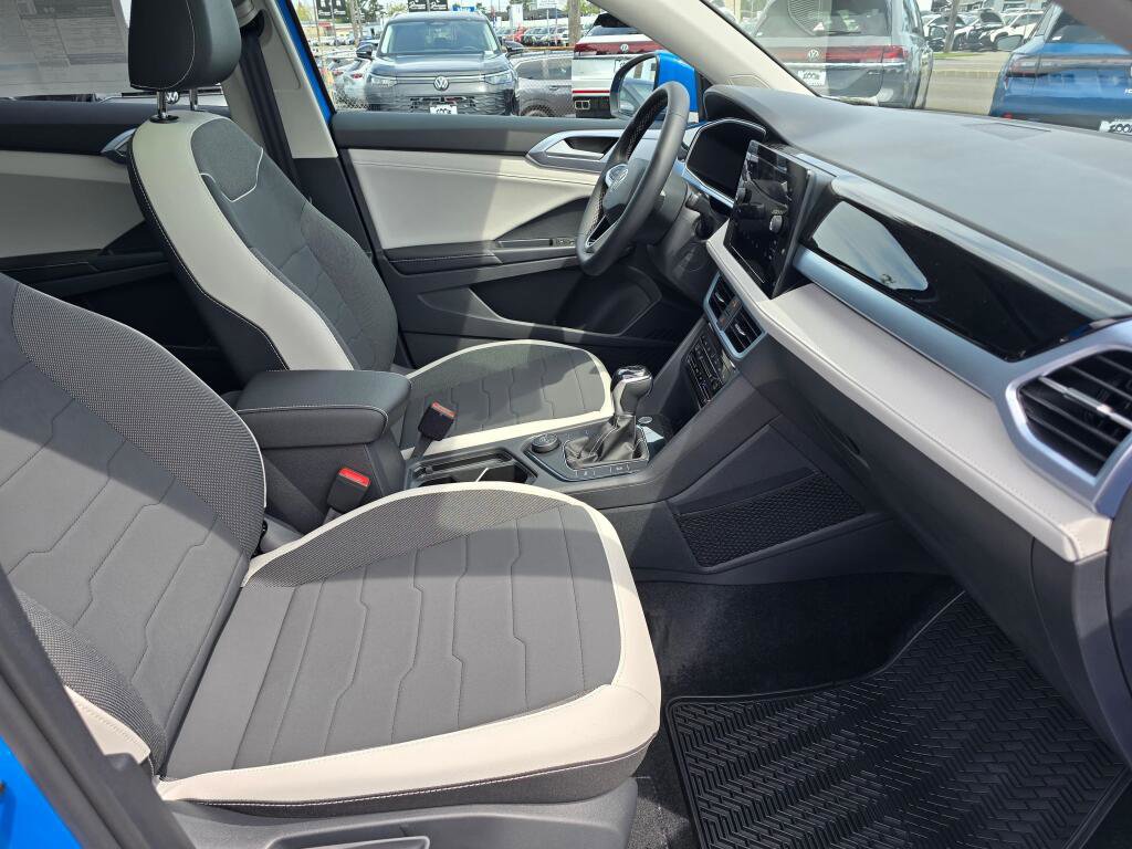 New 2026 Volkswagen Taos SE AWD/4WD image 44