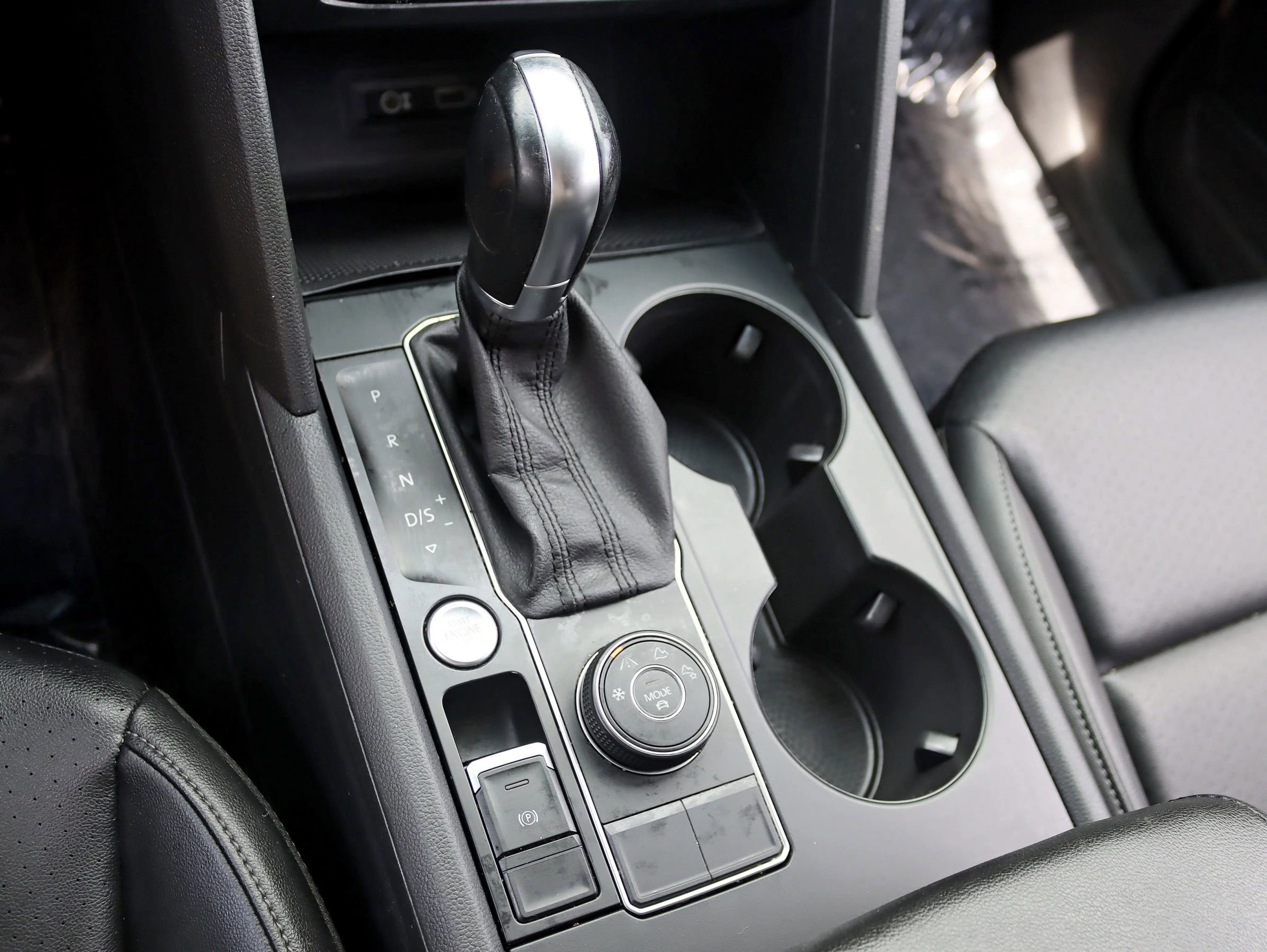 Used 2018 Volkswagen Atlas SE image 26