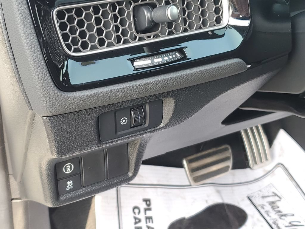 Used 2024 Honda Civic Sport Touring image 9