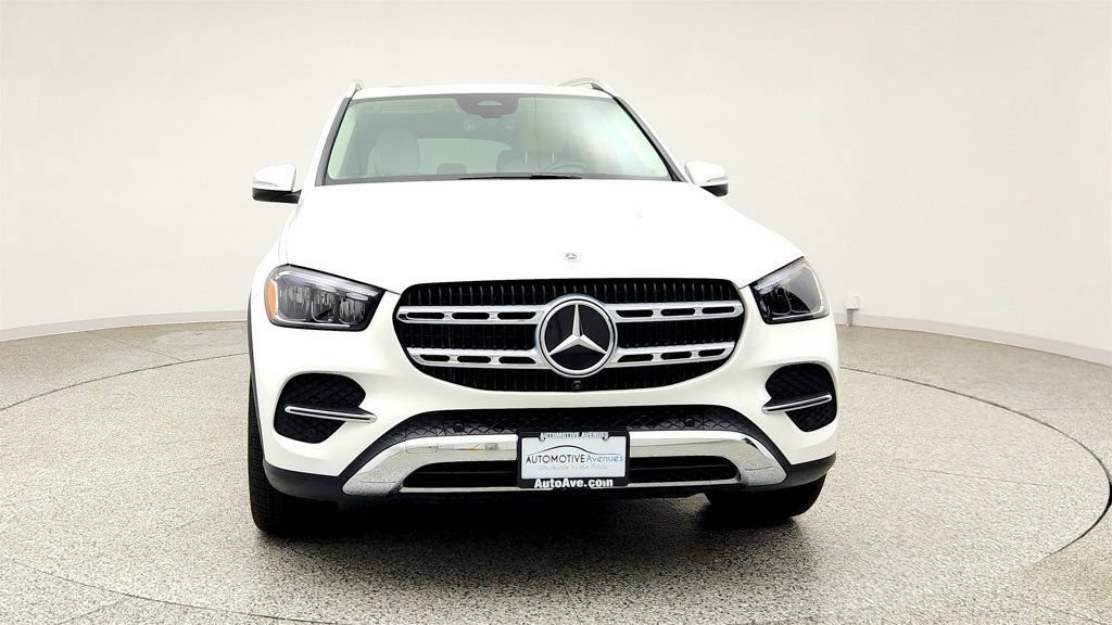 Used 2025 Mercedes-Benz GLE 450e 4MATIC w/ Winter Package image 2