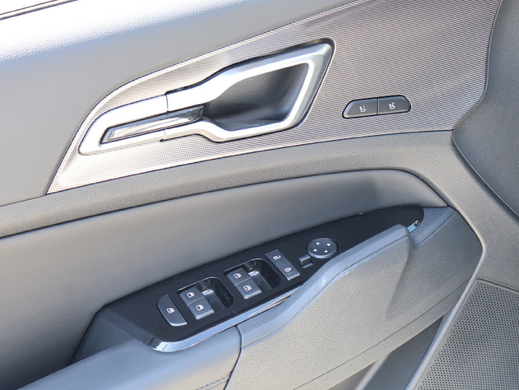 Used 2025 Kia Sportage SX FWD image 21